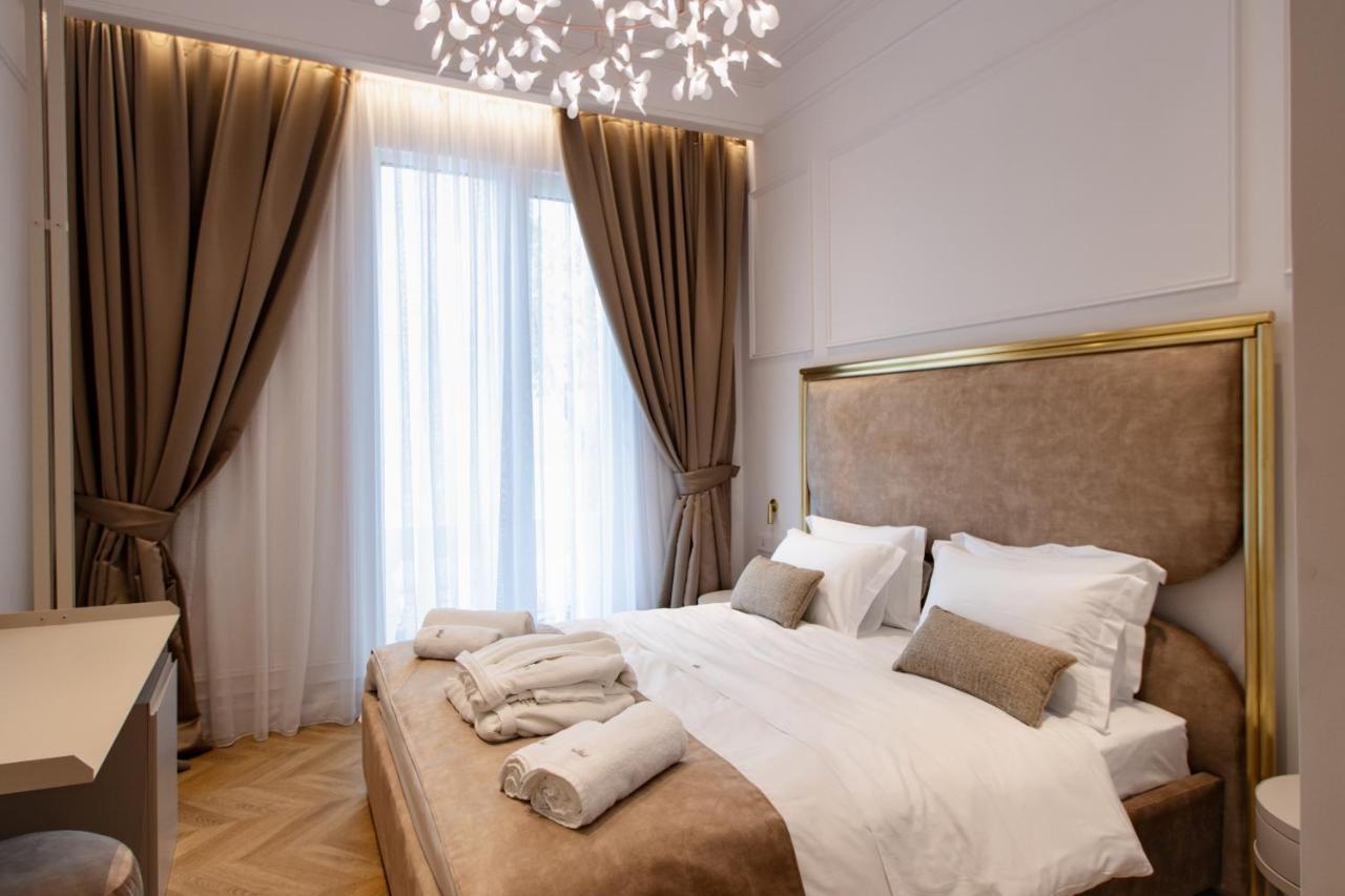 The Crown Boutique Hotel & Spa Тирана Екстериор снимка